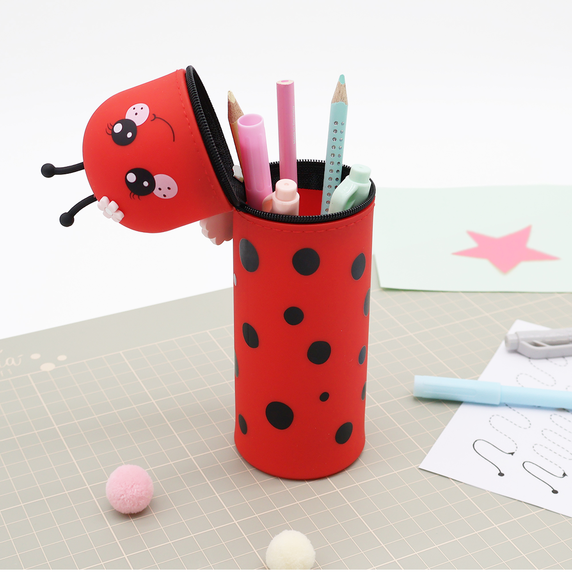 Lulubug Handmade - Loveria by Bell Trade Lustiges Tiermäppchen aus Silikon lustige Tiermotive 