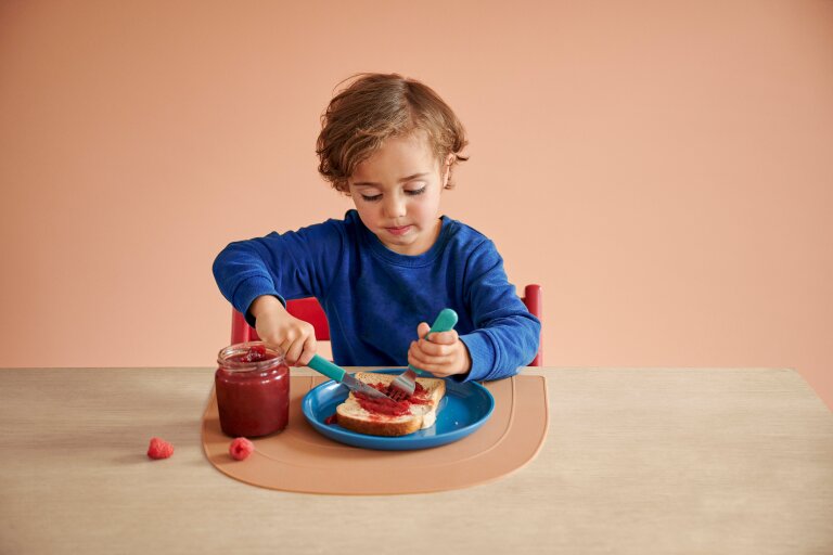 MEPAL Babygeschirr Set 6-teilig Flowers & Butterflies – Komplettes Kindergeschirr mit Besteck, Trinkglas, Teller & Schale – BPA-frei, Spülmaschinenfest & Perfekt als Geschenk zur Geburt oder Taufe
