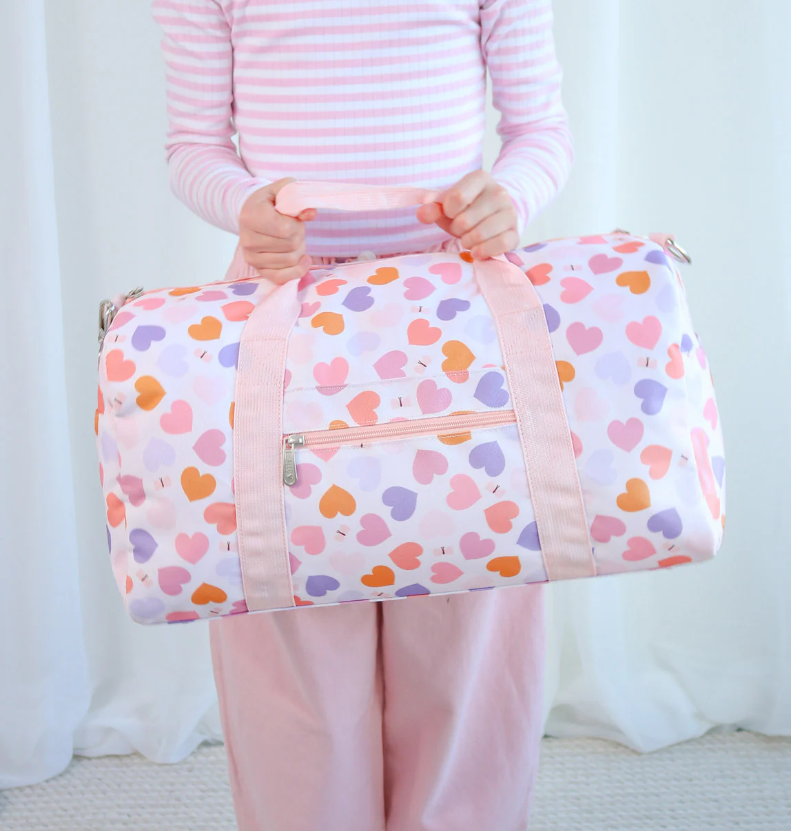 A Little Lovely Company Reisetasche Herzen