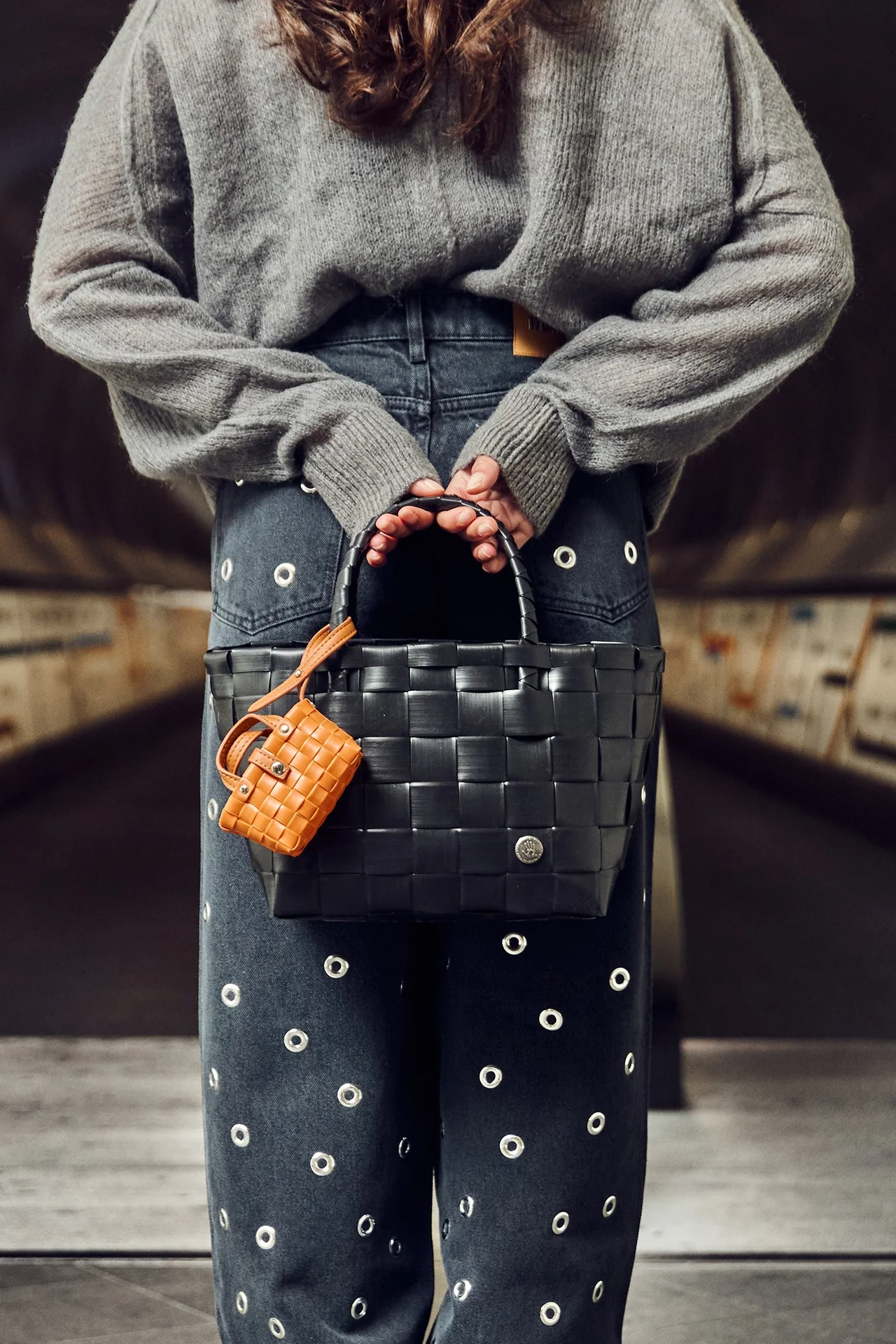 Handed By Mini Paris - Mini Shopper Schwarz mit Tassel Anhänger 