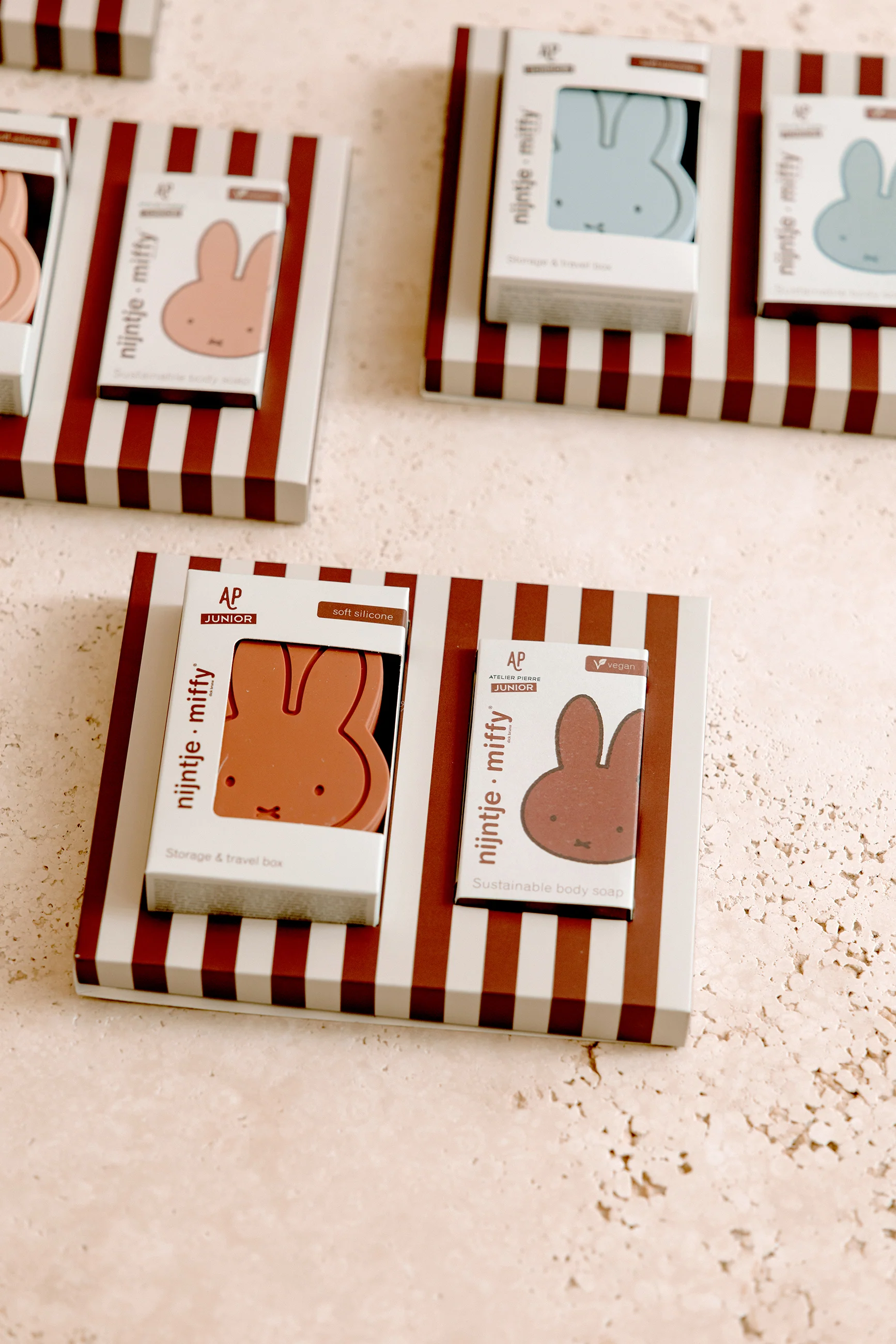 Atelier Pierre Miffy Seife und Seifendose mit Geschenkverpackung - Silver Blue
