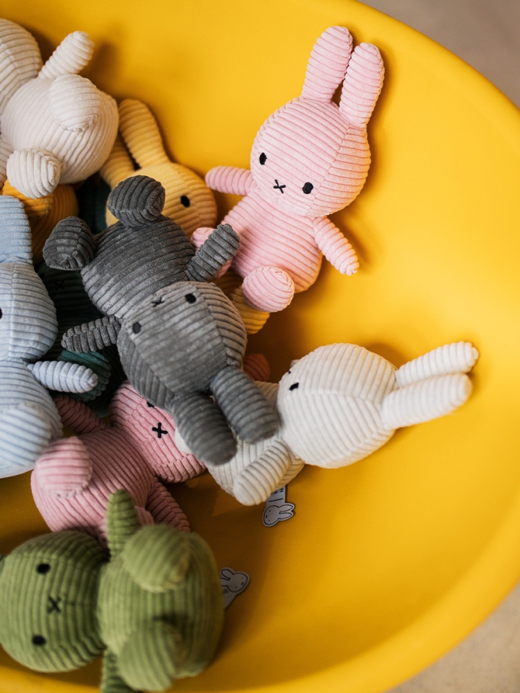 Bon Ton Toys Miffy Corduroy - Cord Hase in Olive Green 23 cm