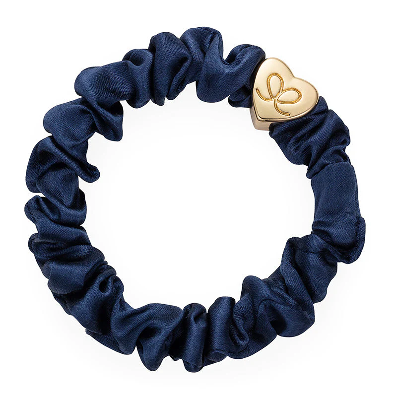 by Eloise Silk Scrunchie · Navy · Haargummi  