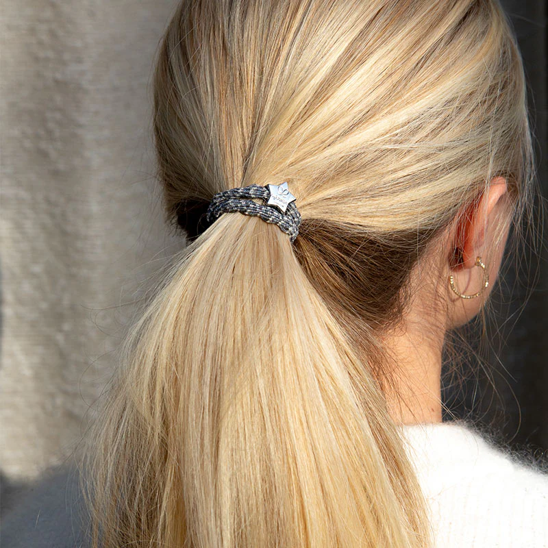 ByEloise Metallic Silver Star Ash - Haargummi   