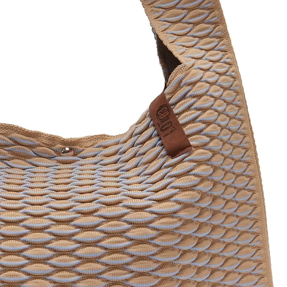 LOT83 Tasche Shopper Lois Beige Blau Töne im modernen Strickdesign