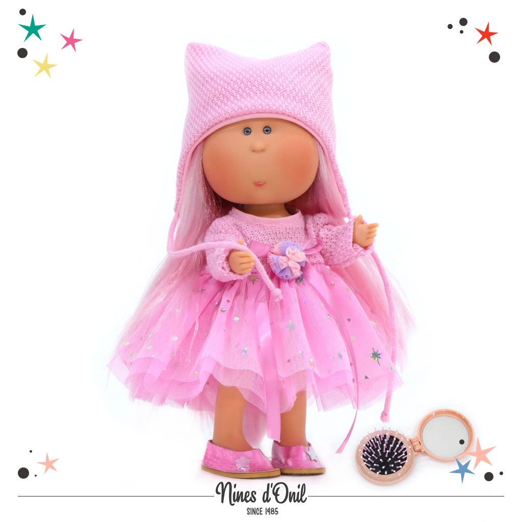 Nines d'Onil Puppe MIA mit Kopfbedeckung · Pink