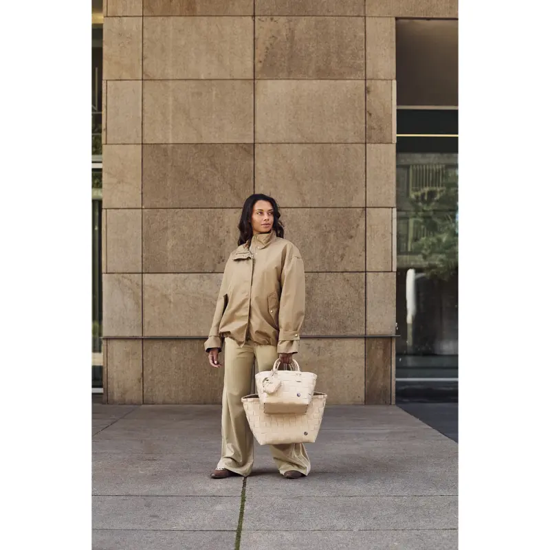 Handed By Mini Paris - Mini Shopper Nougat Creme mit Tassel Anhänger