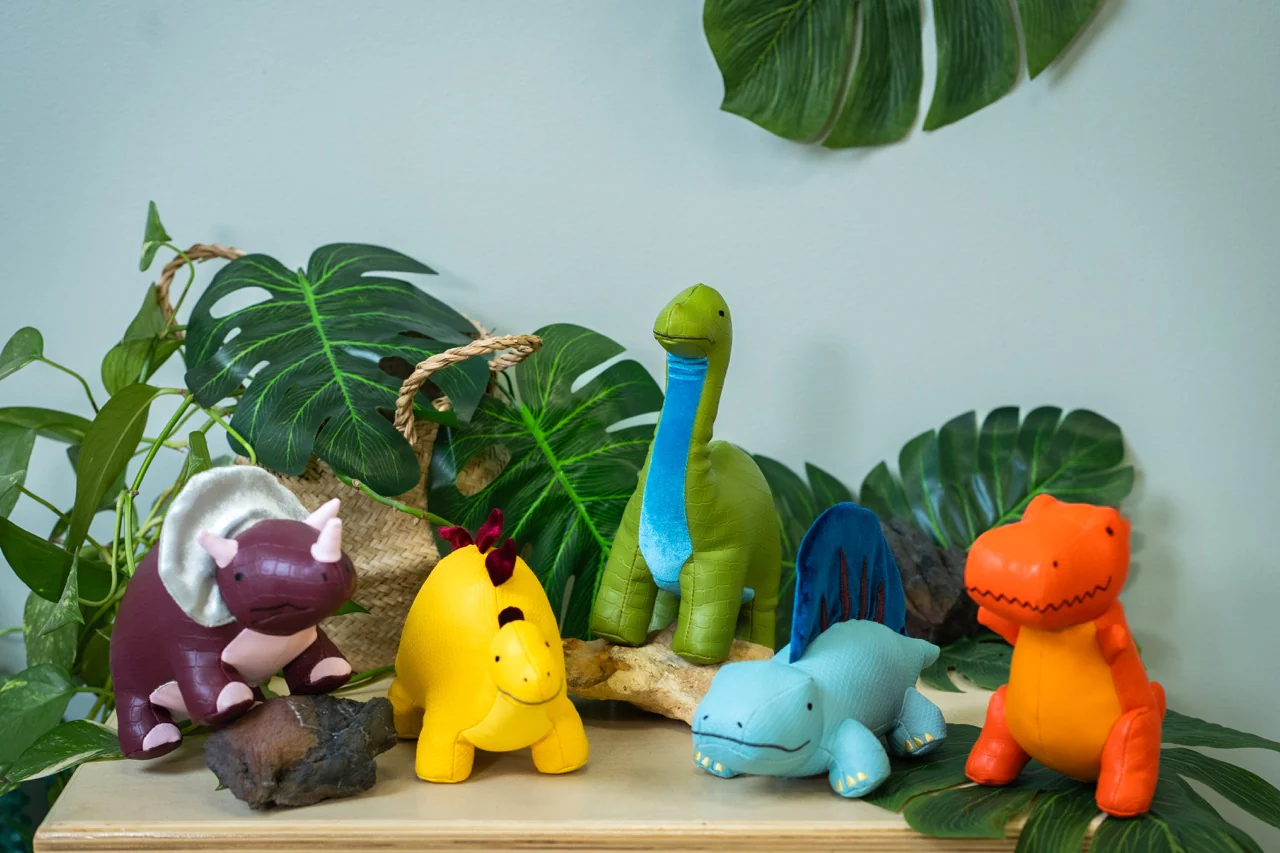 little big friends Penelope der Triceratops Dino Friends